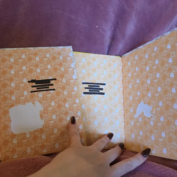 Gudetama Books Set - Yellow and Purple - Picture 3 of 4